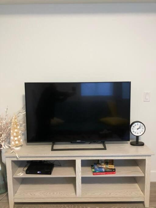 Bookyourhome Langley Buitenkant foto